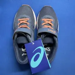 新品 asics アシックス ジュニアスニーカー 20cm