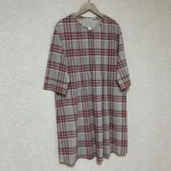 新品未使用　SIMPLE LIFE 前タックチェック柄チュニックのサムネイル