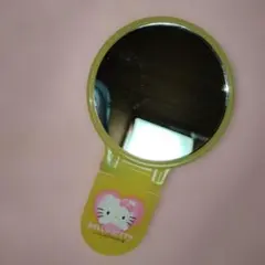 ハローキティ 折りたたみミラー 赤 かすれあり - メルカリ
