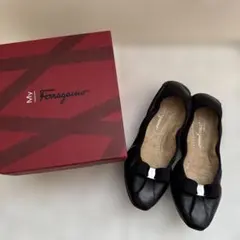 美品❣️フェラガモ♡レオパード柄フラットシューズ - メルカリ