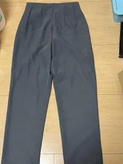 Dazy グレー スラックス Sサイズ