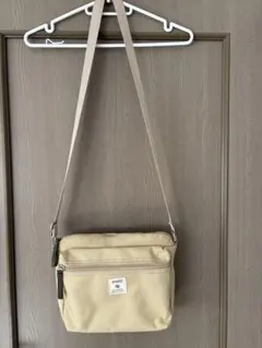 aneIIoショルダーバッグのサムネイル