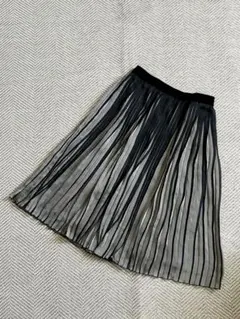 未使用級 K.T KIYOKO TAKASEシアー プリーツスカート 9のサムネイル