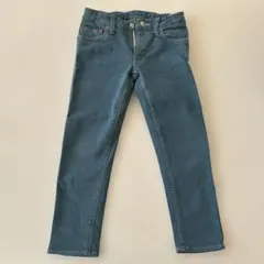 Item thumbnail for item fd5f5583-f68d-40e1-a2dd-95d36c439a0f