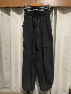 カーゴパンツ　ブラック　150㎝