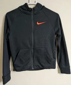 ナイキ Nike DRI-FIT キッズブラックパーカー M（150cm）