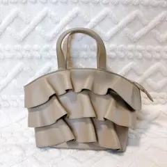 【美品】GUSCIO フリルレザーハンドバッグ　ベージュ　大容量　ショルダー無し