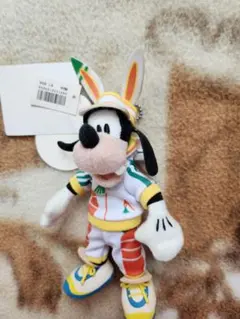 新品未使用】グーフィ ぬいぐるみバッジ - メルカリ