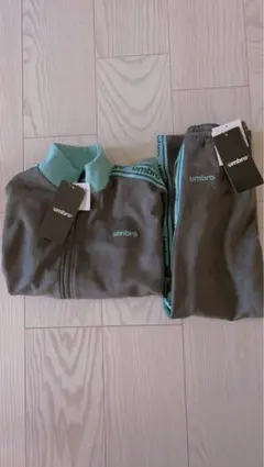 新品タグ付き TOO SUNDAY UMBRO ベロア セットアップ