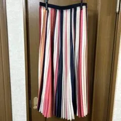 ZARA Mサイズ　プリーツロングスカート マルチカラー　総柄