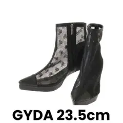 Item thumbnail for item 8782531f-b821-4051-8489-cf49d0a7bd35