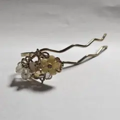 フラワー ビーズ ビジュー ゴールド 髪飾り かんざし 簪 ヘアアクセサリー