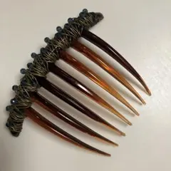 コレットマルーフのビーズ付きヘアコーム