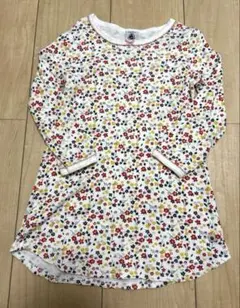 プチバトー　花柄プリント　長袖パジャマ　ワンピース　95cmのサムネイル