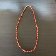 赤と金のツイストネックレス　レッド　ゴールド　昭和レトロ