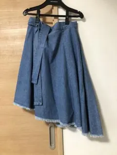 【美品】セシルマクビー　デニム　フレアスカート
