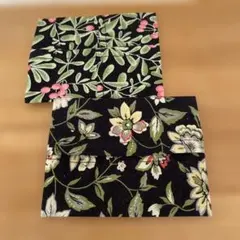 新品未使用　花柄と葉柄の布製ポケットティッシュケース2点セット