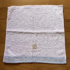 GIVENCHY ホワイトタオルハンカチ 35cm