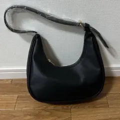 ナチュラルクチュール　三日月バッグ ハンドバッグ