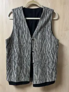 ストライプ模様 ノースリーブベスト