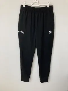 こ*な様 ニューヨーク・ヤンキース ロゴ ジョガーパンツ