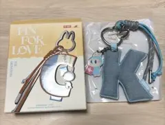 ラブブ　イニシャルチャーム