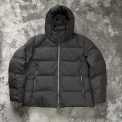 極美品！超大きいサイズ！ユニクロ　シームレスダウンパーカ　メンズ　3XL 黒