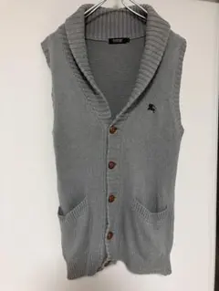 バーバリーブラックレーベル　ニット　ベスト　クルミボタン