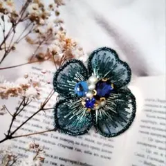 011 ヘアゴム　ポニーフック　ヘアアクセサリー　ブローチ