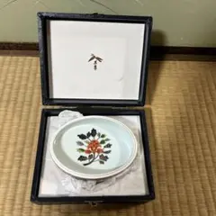 【新品】有田焼 日肥其泉 小物入れ 昭和年製 古伊万里 金彩　伝統工芸品