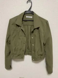 カーキ色 シャツのサムネイル