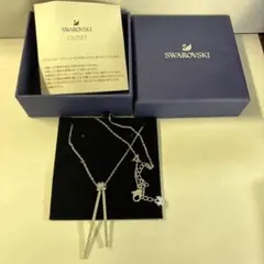Swarovski V字型ネックレスのサムネイル