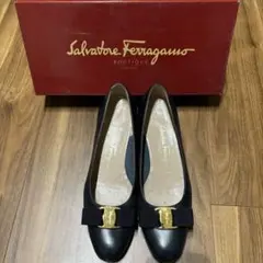 《最終価格》サルヴァトーレフェラガモ　リボンモチーフパンプス　37.5 卒業◎