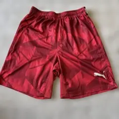PUMA 幾何学模様 レッドハーフパンツ