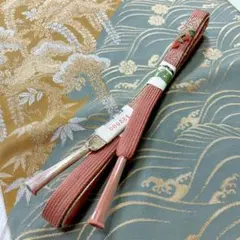 帯締 手組 平組紐 正絹 裏金織 花柄 くすみピンク 着物【未使用品】 108