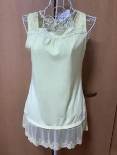 アクシーズファム新品!　淡いイエロー レースタンクトップ
