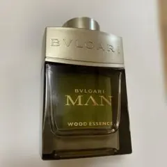 未使用品】ブルガリ マン ウッド エッセンス オードパルファム コフレ
