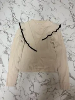 INGNIフリル付きベージュ長袖ニット
