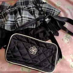 美品クレイサスショルダーバッグかばんキルティング黒色ブラックナイロンシンプル鞄