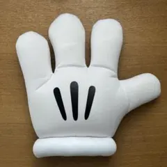 ディズニー　ミッキー　手袋型クッション 白　左手のみ