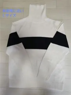 ホワイト・ネイビー ストライプ タートルネックセーター