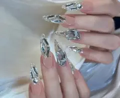 ロングネイルチップ クリスタルつき