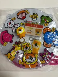 m*i様 たべっ子どうぶつトレカケース らいおんくん - メルカリ