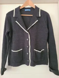 ファミリア　 ポケット付き カーディガン　襟付き　160