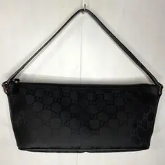 GUCCI GGキャンバス アクセサリーポーチ ブラック　アウトレットのサムネイル
