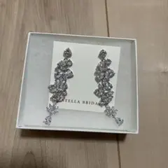 STELLA BRIDAL 花モチーフ ピアス