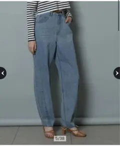 CADUNE カーヴィーデニム　ライトブルー