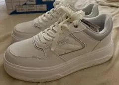 新品★24.5cm ネブ 軽量 サイドライン 厚底 カジュアル スニーカー