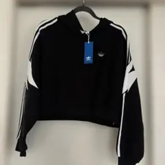 adidas 新品未使用　ブラック クロップド パーカー OTサイズ