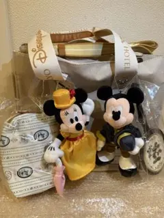 ディズニーランドホテル　エクスクルーシブトートバッグ　ぬいぐるみバッジ　セット